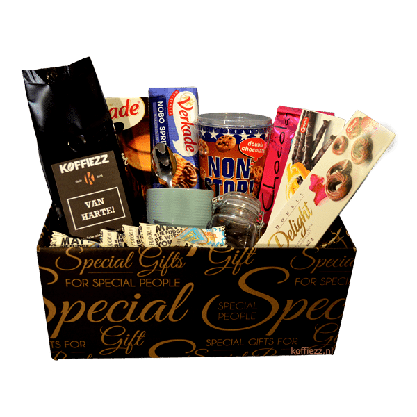 Luxe 'Van harte' cadeaupakket met koffie, mok, chocolade, koekjes en snoepjes verpakt in een stijlvolle geschenkdoos