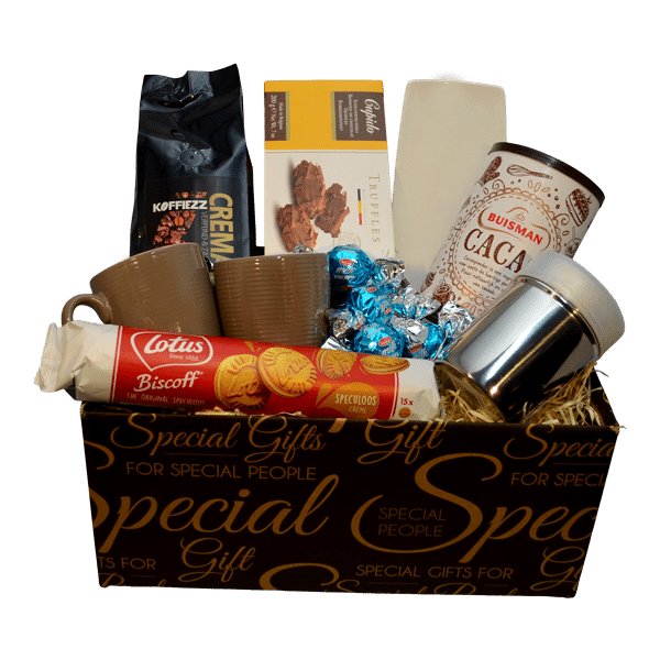 Luxe cadeaupakket met koffie, mokken, chocolade, koekjes en snoepjes, verpakt in een stijlvolle geschenkdoos
