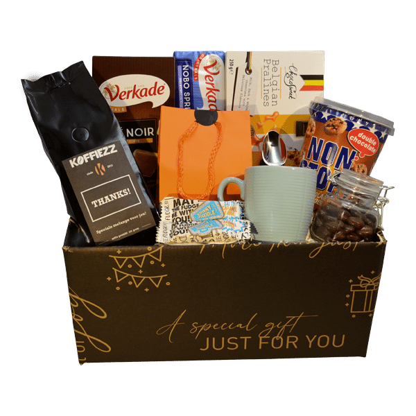 Luxe 'Bedankt' cadeaupakket met koffie, mok, chocolade, koekjes en snoepjes verpakt in een stijlvolle geschenkdoos